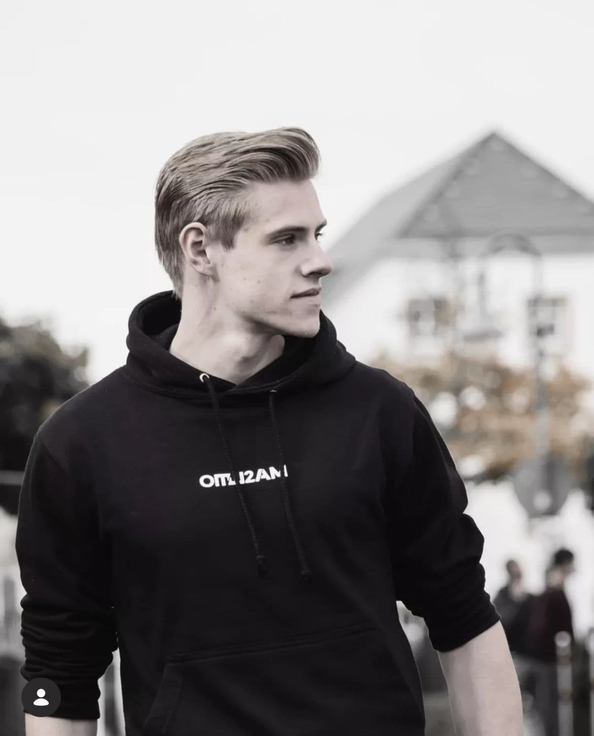 OMW2AM hoodie